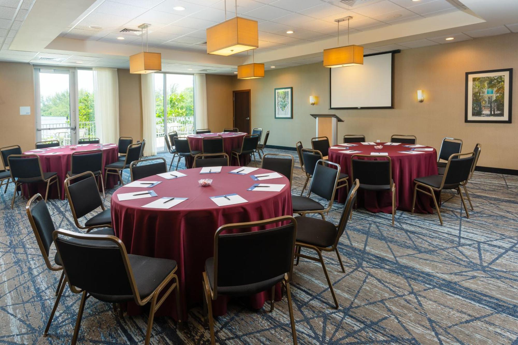 Holiday Inn Express Miami Airport-Blue Lagoon Area By Ihg Miami Springs Exterior foto