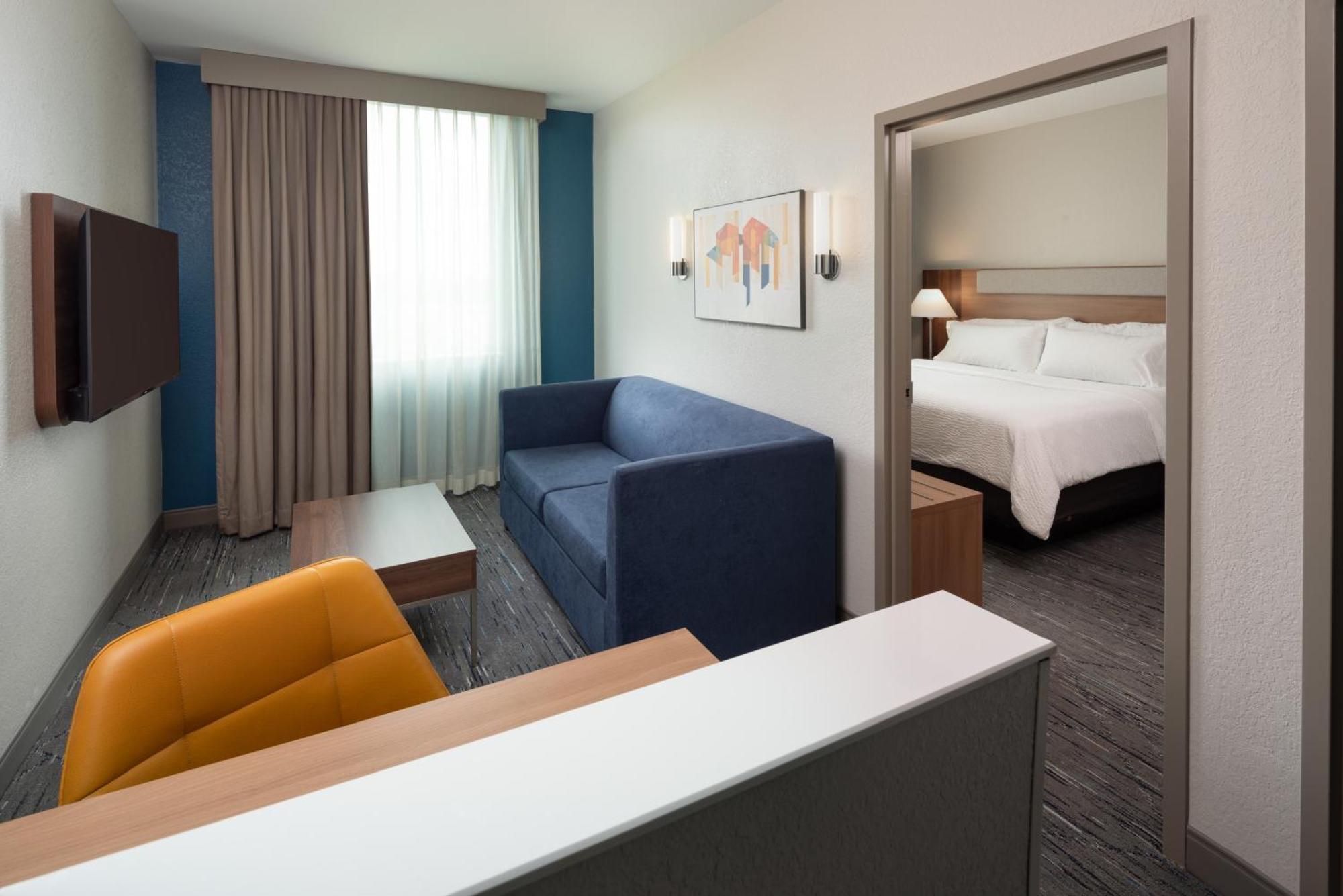 Holiday Inn Express Miami Airport-Blue Lagoon Area By Ihg Miami Springs Exterior foto